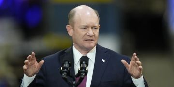 chris coons
