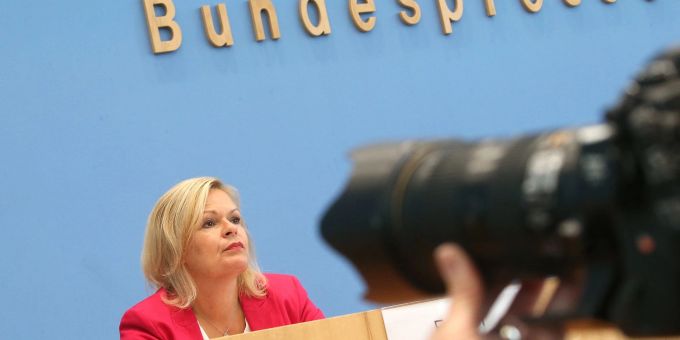 Bundesinnenministerin Nancy Faeser (SPD) bei einer Pressekonferenz in Berlin. Bundesinnenministerin Nancy Faeser (SPD) bei einer Pressekonferenz in Berlin.