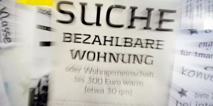 Weil in den Grossstädten Wohnraum fehlt, kommt es zu hohen Mieten. Viele haben es schwer, eine bezahlbare Wohnung zu finden. Mieten