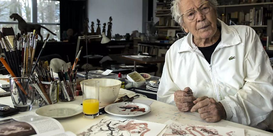 Ein Bild und 38 Lithografien des verstorbenen Luzerner Kunstmalers Hans Erni wurden auf Ricardo versteigert. (Archivbild)