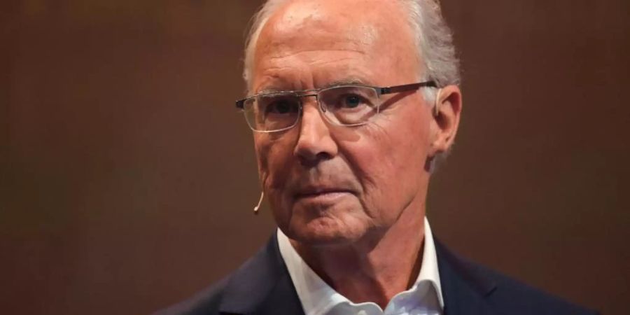 Die Bundesanwaltschaft der Schweiz will das Strafverfahren gegen Franz Beckenbauer im Zusammenhang mit der Vergabe der WM 2006 von den weiteren Verfahren abtrennen. Foto: Ina Fassbender