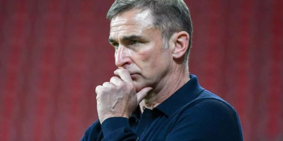Stefan Kuntz und die U21-Spieler wünschten den DFB-Frauen mit einer humorigen Videobotschaft für die EM in Frankreich Glück. Foto: Armin Weigel