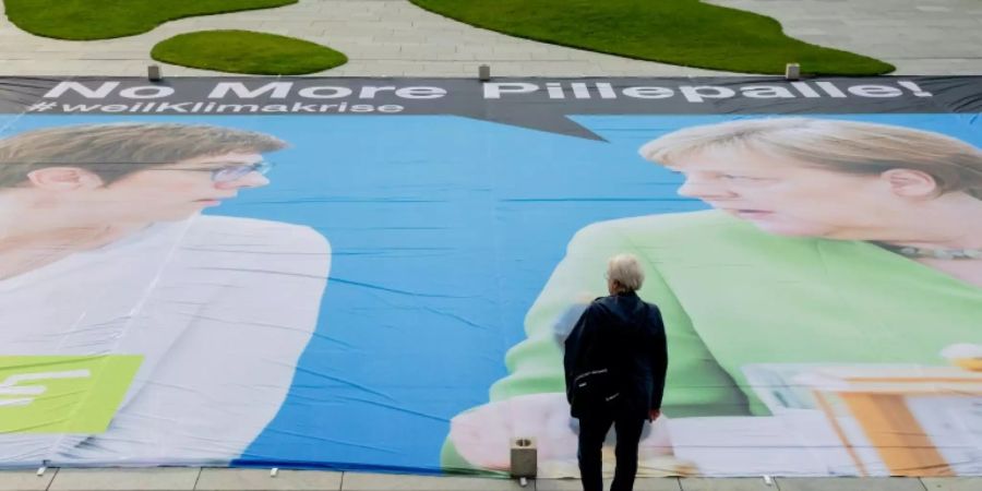 Protest vor dem Kanzleramt