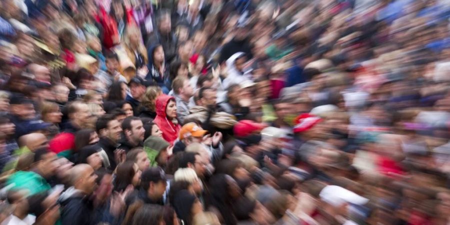 Die ständige Wohnbevölkerung der Schweiz ist 2022 gewachsen: Mehr als 8,8 Millionen Menschen lebten Ende letzten Jahres in der Schweiz. (Symbolbild)