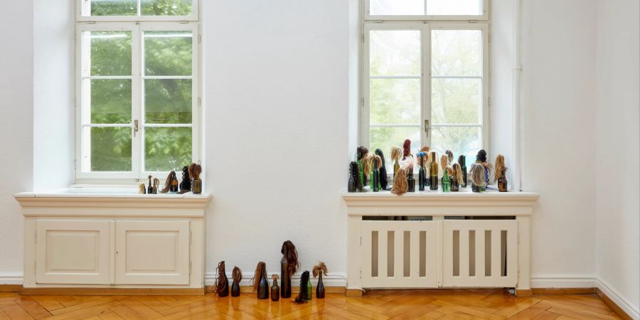 Ausstellungsansicht Kunstmuseum Olten, mit Werk von Isabelle Krieg.