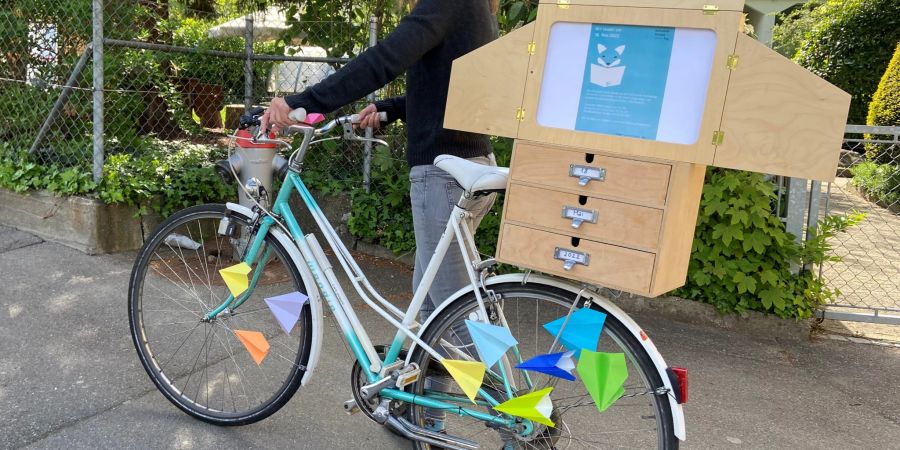 Die Stadtbibliothek Baden ist mit dem Kamishi-Bike unterwegs