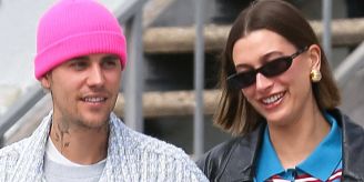 Ganz unbeschwert - Hailey und Justin Bieber feiern beim Coachella Ganz unbeschwert - Hailey und Justin Bieber feiern beim Coachella