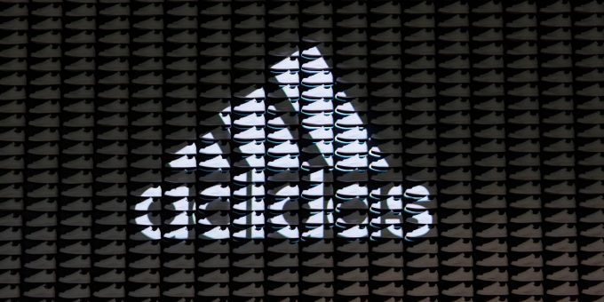 Herzogenaurach - Adidas wegen «Yeezy»-Problemen in der Verlustzone