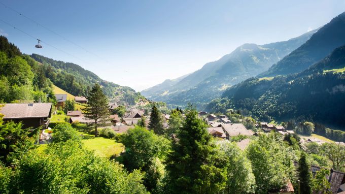Das Musikfestival findet in Champéry statt. Dorf in den Bergen