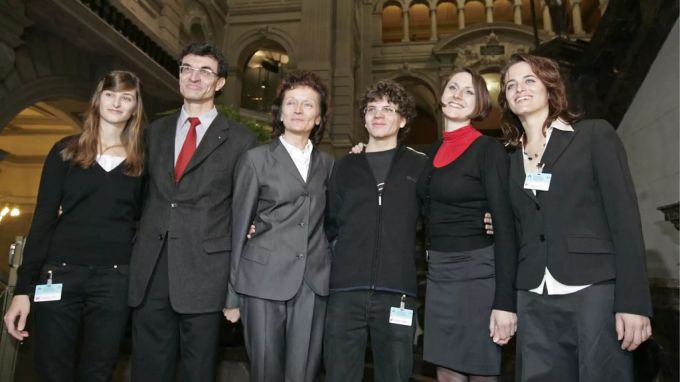 Ursin Widmer (M.) feierte 2007 die Wahl seiner Mutter in den Bundesrat. Eveline Widmer-Schlumpf Ursin