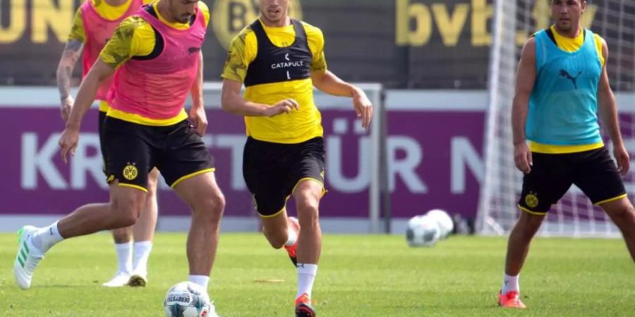 Mats Hummels (2.v.l.) kehrte zum BVB zurück. Foto: Federico Gambarini