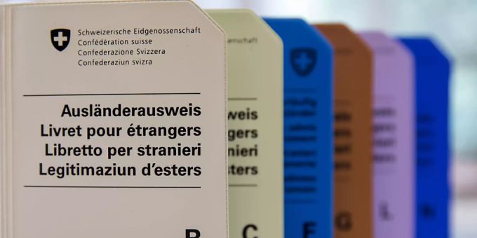 Ab 1. November - Ausländerausweise im Kreditkartenformat