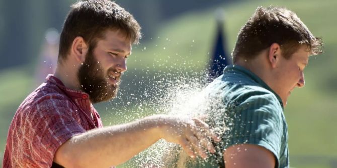 eidgenössisches schwingfest putzen Glarner