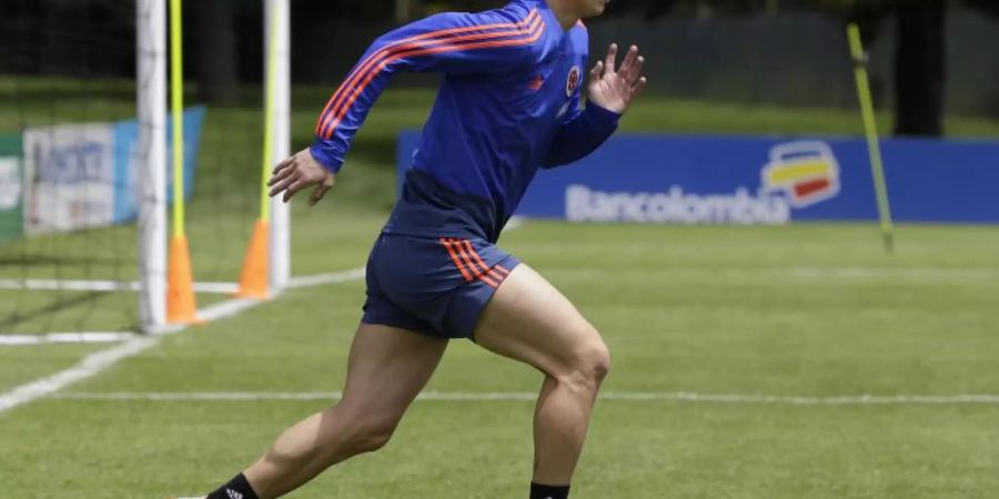 Der ehemalige Bayern-Spieler James Rodríguez soll vor der Verpflichtung durch Atlético Madrid stehen. Foto: Fernando Varga/AP