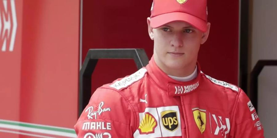 Mick Schumacher wird auf dem Hockenheimring in einen Ferrari seines Vaters steigen. Foto: Hassan Ammar/AP