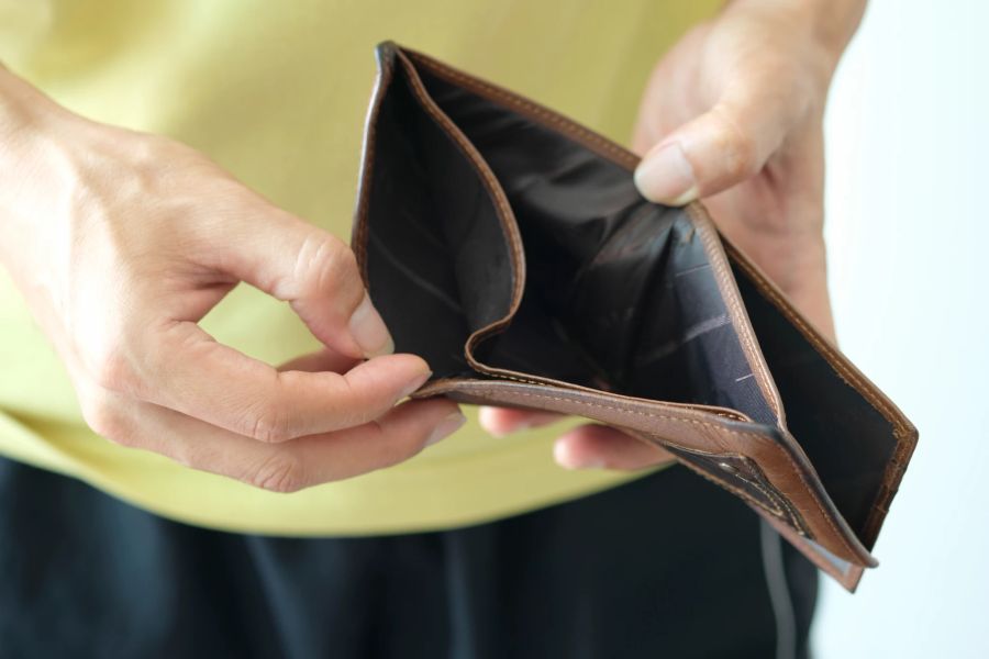 Der Wegzug der Superreichen hat für den Mittelstand spürbare Folgen. Zukünftig müssten die Steuern je nach Kanton gar verdoppelt werden. (Symbolbild)