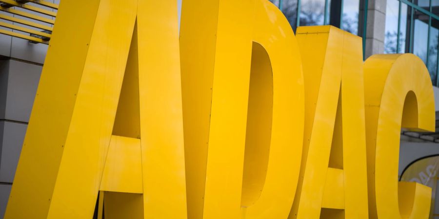 Der Mitgliederzuwachs sei auch eine Bestätigung für den Ausbau der Angebote und Leistungen, sagt ADAC-Vorstand Dieter Nirschl.