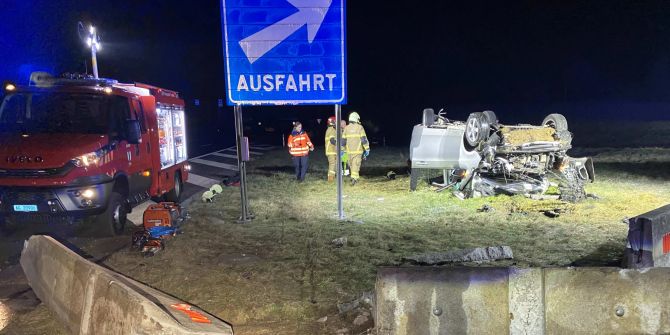 Dättwil/A1: Auto überschlug sich