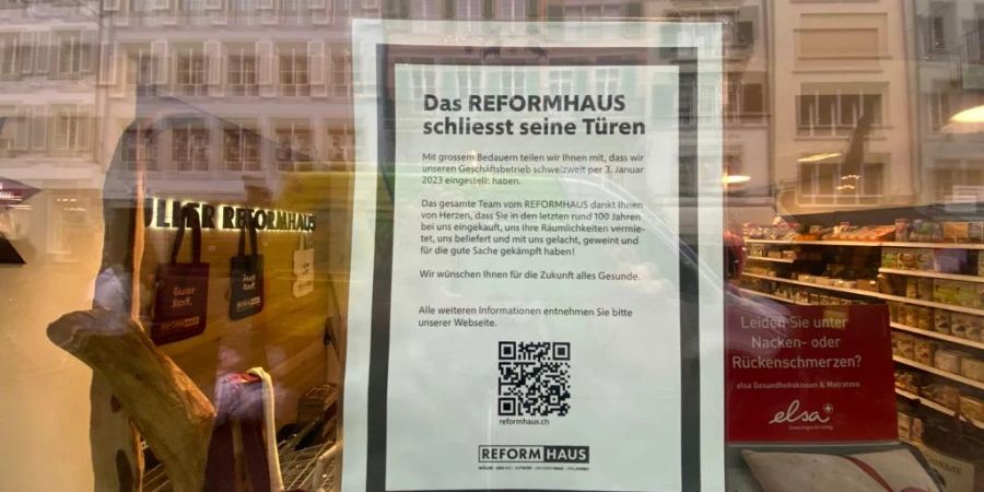 Wie am Anschlag an der Filiale am Zürcher Rennweg zu lesen ist, musste das Reformhaus Konkurs anmelden.