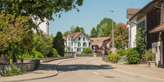 Oberdürntenstrasse Dürnten (ZH). Oberdürntenstrasse Dürnten (ZH).