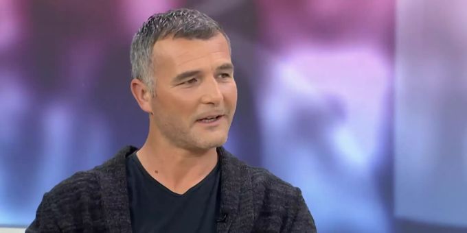 Alex Frei im Gespräch bei «FCB Total». Alex Frei