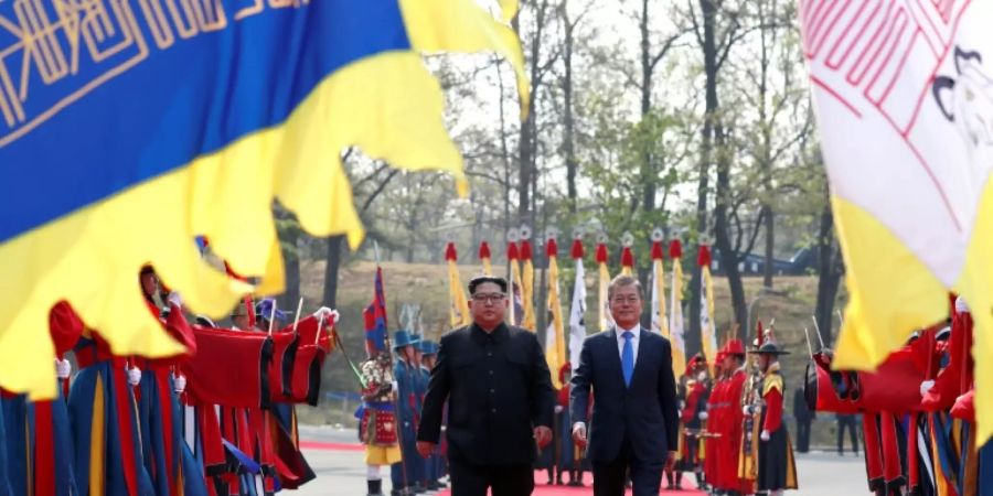 Kim Jong Un und Südkoreas Präsident Moon Jae In im Jahr 2018