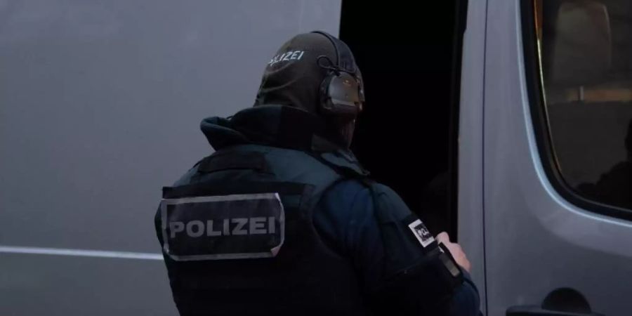 Ein SEK-Beamter in Berlin bei einem früheren Einsatz. Foto: Paul Zinken/dpa/Archivild