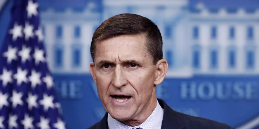 ARCHIV - Michael Flynn, der damalige Sicherheitsberater von US-Präsident Trump, spricht beim täglichen Pressebriefing im Weissen Haus. Foto: Carolyn Kaster/AP/dpa