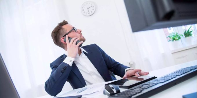 Arbeitnehmer sind zunehmend unter Druck Arbeitnehmer sind zunehmend unter Druck