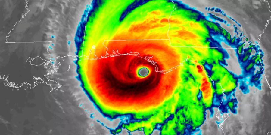 Diese Satelliten-Aufnahmen zeigen das Auge von Hurrikan «Michael». Zwischenzeitlich erreichte der Sturm Windgeschwindigkeiten von 250 Stundenkilometern.