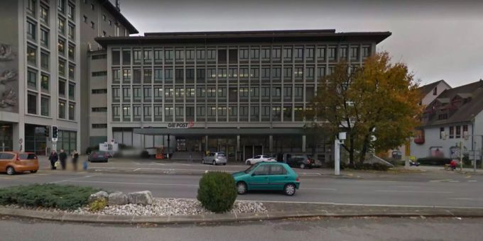 Das Gebäude der Post am Bahnhof in Olten. Das Gebäude der Post am Bahnhof in Olten.