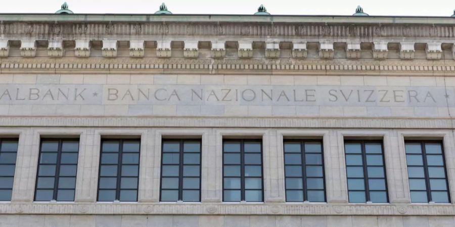Die Fassade der Schweizerischen Nationalbank in Zürich.