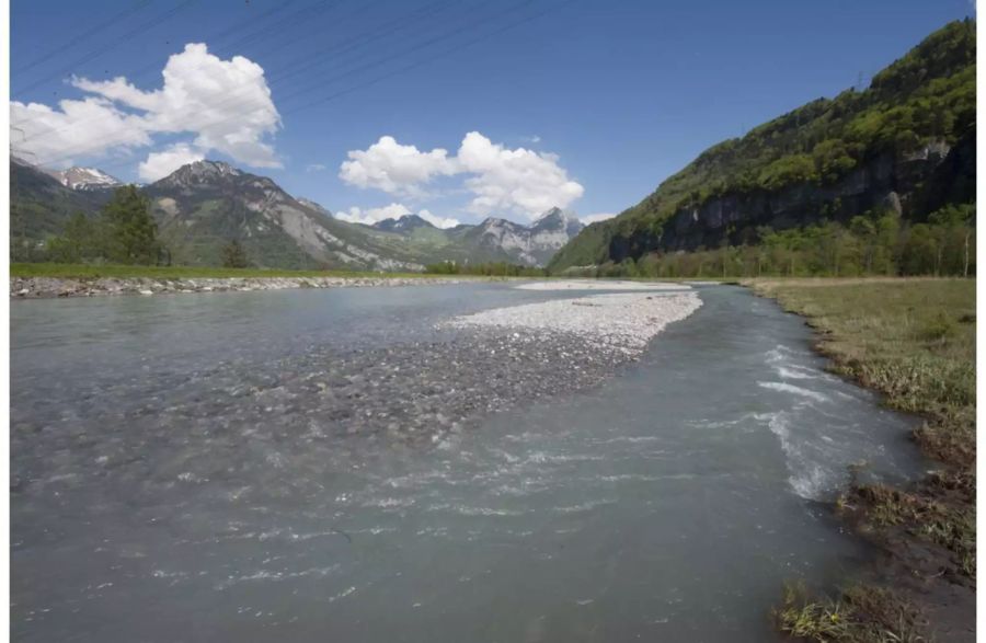 Escherkanal im Kanton Glarus im Mai 2013 - Keystone