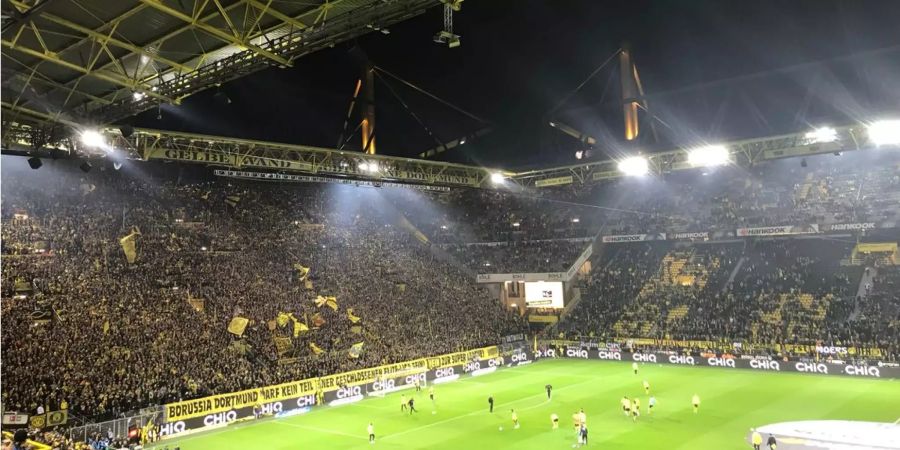 Die Südtribüne im Signal Iduna Park in Dortmund.