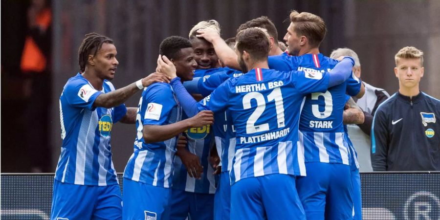 Herthas Spieler bejubeln das 3:1.