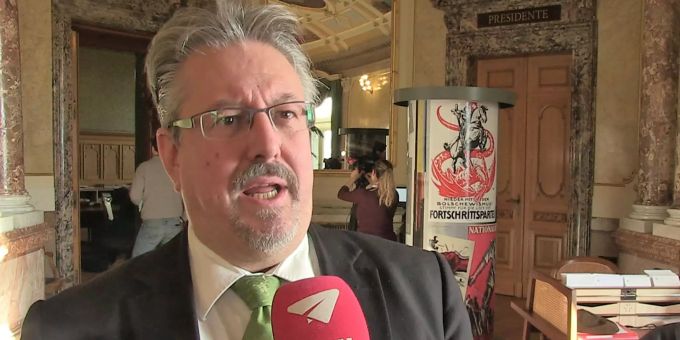 Entscheid vors Volk - Korrektur-Initiative gegen Waffenexporte lanciert