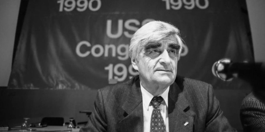 Fritz Reimann bei einem Kongress des Schweizerischen Gewerkschaftsbundes in 1990.