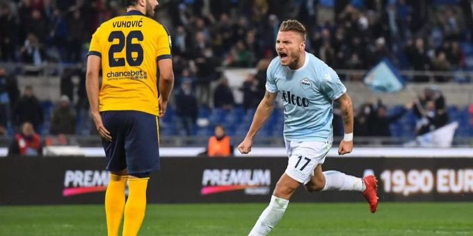 Ciro Immobile macht einen Hattrick gegen Bukarest. Ciro Immobile macht einen Hattrick gegen Bukarest.