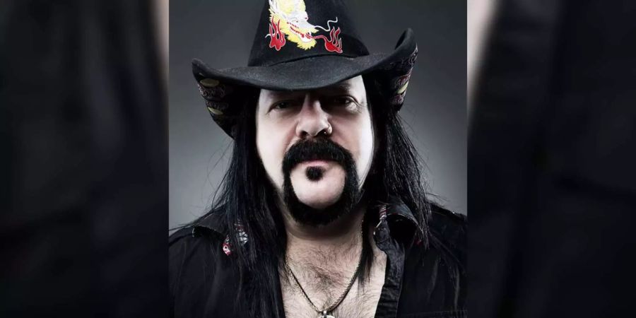 Die Rock-Welt trauert um Vinnie Paul.