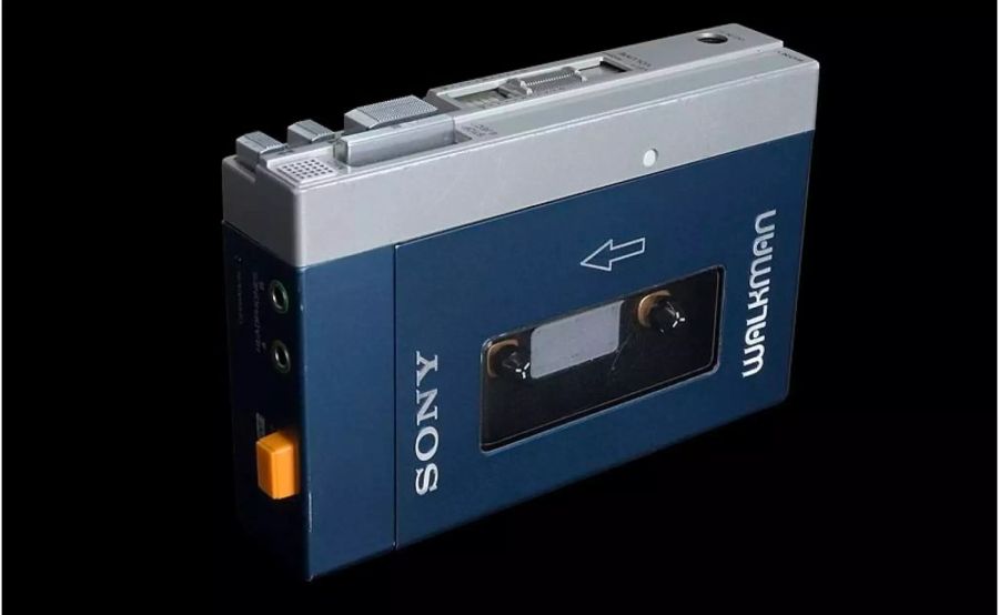 1979 verkaufte Sony seinen ersten Walkman namens TPS-L2.