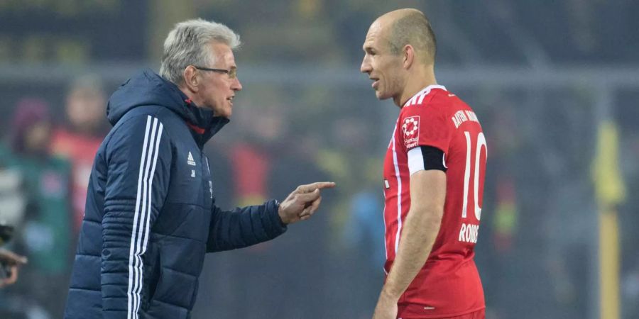 Unglaublich was ein Trainerwechsel manchmal bewirken kann. Unter Trainerfuchs Jupp Heynckes blühen die Bayern auf und gewinnen, angeführt von einem genialen Arjen Robben, auch das Spitzenspiel gegen Dortmund souverän mit 3:1.