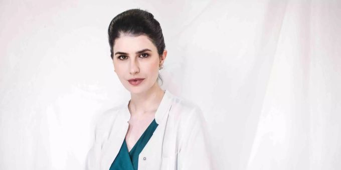 Doktor Liv Kraemer ist Dermatologin und Expertin für skincare und skinfood in Zürich. Die Dermatologin Liv Kraemer praktiziert in Zürich.