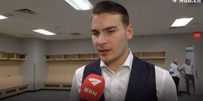 Timo Meier in der Garderobe.