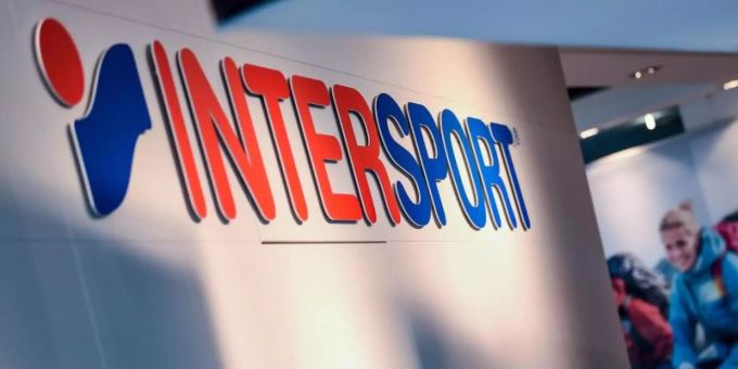 Ein schwaches Wintersportgeschäft hat vielen Intersport-Händlern im vergangenen Jahr das Leben schwer gemacht. Foto: Felix Kästle Ein schwaches Wintersportgeschäft hat vielen Intersport-Händlern im vergangenen Jahr das Leben schwer gemacht. Foto: Felix Kästle
