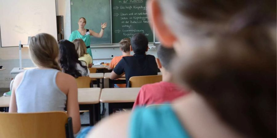 Zweimal im Jahr ohne Begründung einen freien Tag beziehen: Das möchten Gymnasiasten auch.