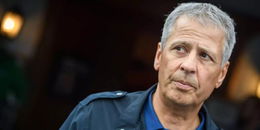 Nach dem 1:0-Heimsieg gegen Montpellier ist der OGC Nizza mit Trainer Lucien Favre (Bild) so gut wie noch nie in dieser Saison klassiert. Mit dem fünften Tabellenrang befindet man sich am Mittelmeer-Städtchen auf gutem Weg, sich die Teilnahme zur Europa League zu sichern.