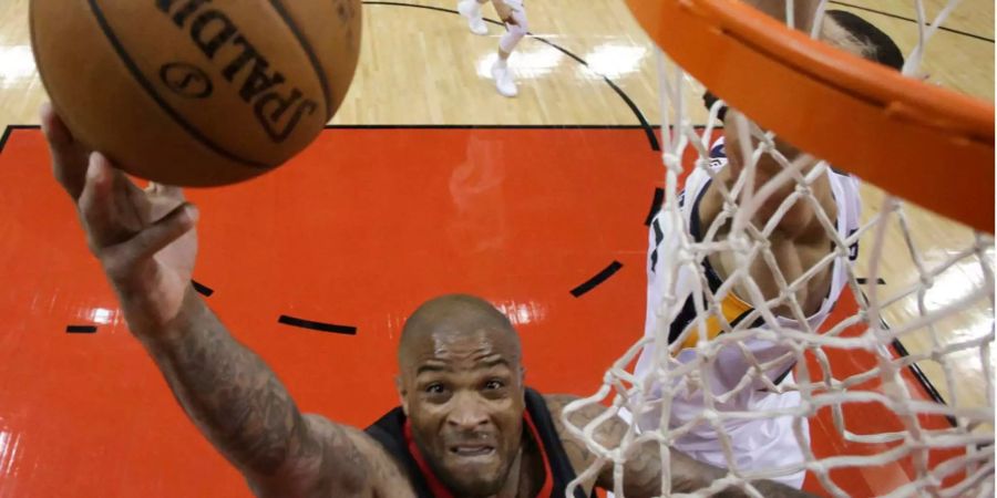 Houstons Forward PJ Tucker mit einem erfolgreichen Dunk.