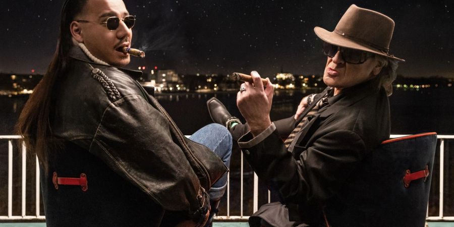 Dem Rapper Apache 207 (l) und dem Panikrocker Udo Lindenberg ist ein Nummer-eins-Hit gelungen.