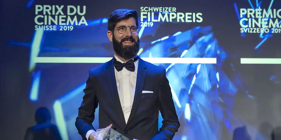 Grosser Gewinner beim Schweizer Filmpreis 2019: Der Westschweizer Regisseur Antoine Russbach räumte mit seinem Film «Ceux qui travaillent» in den Kategorien Bester Spielfilm, Bestes Drehbuch und Beste Darstellung in einer Nebenrolle ab.