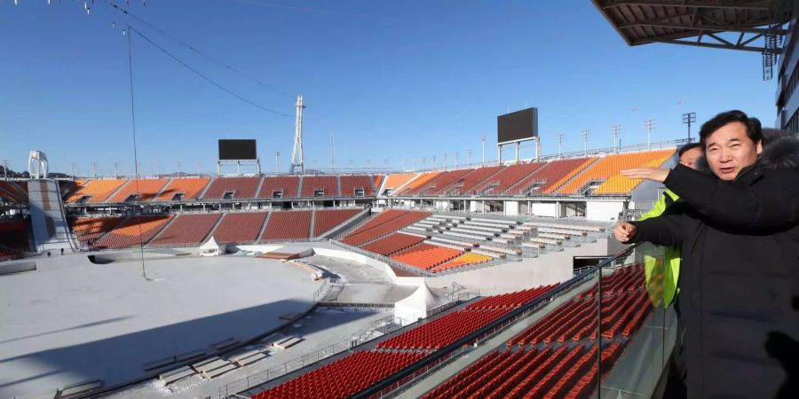 Das Stadion in Pyeongchang wird vor der Eröffnungszeremonie inspiziert.